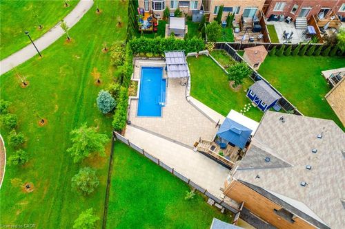 200 Giddings Cres, Milton, ON, L9T7A7 | Card Image