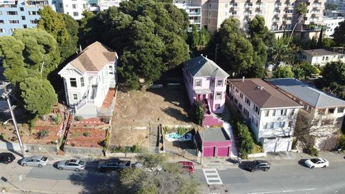 176 Orange St, Oakland, CA, 94610 | Card Image