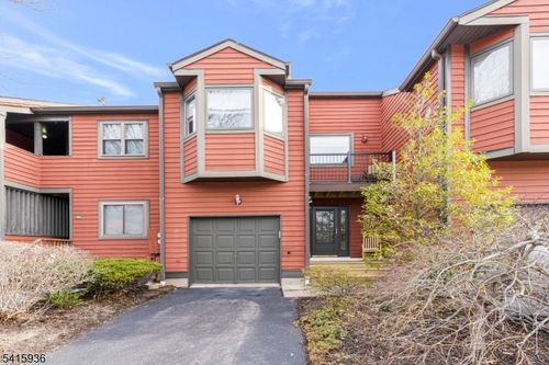 102 Clark Cir, Flemington, NJ, 08822-1745 | Card Image