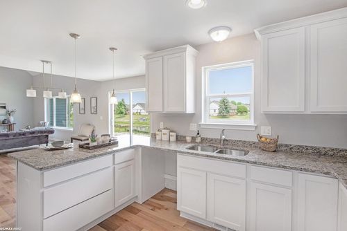 70506 Sunny Brook Ln, Richmond, MI, 48062-5569 | Card Image