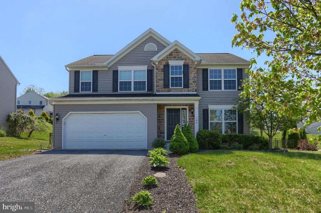 Blackberry Ln, Lebanon, PA 17046