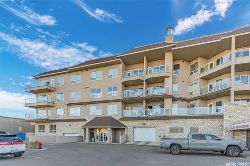 206-227 Pinehouse Dr, Saskatoon, SK, S7K6N9 | Card Image