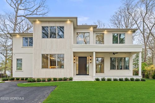 428 Wells Ave, Oakhurst, NJ, 07755-1465 | Card Image