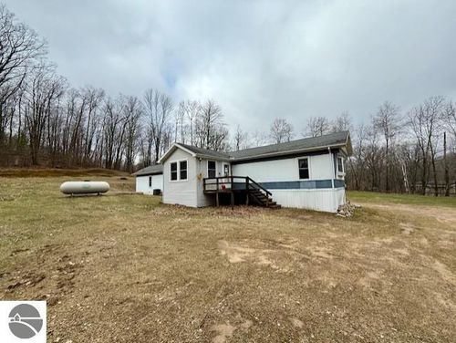 2888 Timberlane Rd, Harrison, MI, 48625-9214 | Card Image