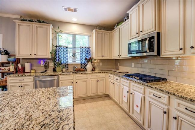 345 Piedmont Cir, House other with 4 bedrooms, 3 bathrooms and 4 parking in Covington GA | Image 16