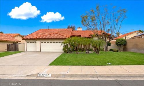 3842 N Sweet Leaf Ave, Rialto, CA, 92377-3559 | Card Image