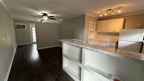 apt-16-1660 Richmond Ave, Houston, TX, 77006-5240 | Card Image