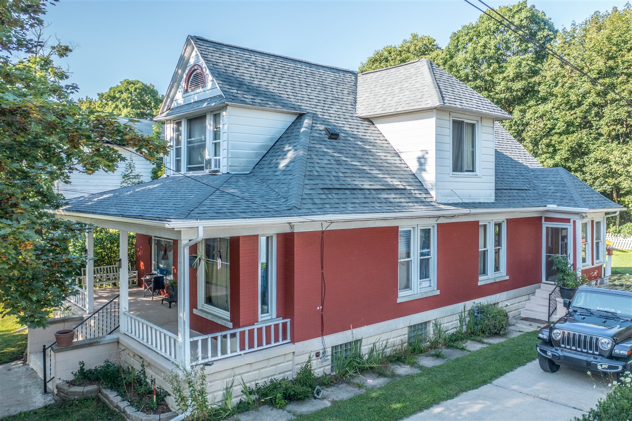 Cedar St, Allegan, MI 49010
