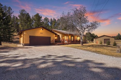 923 Park Ave, CUSTER, SD, 57730-3301 | Card Image