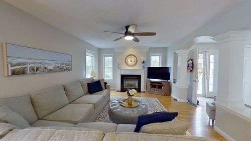 206-206 Tamarack Ln, Abington, MA, 02351-4027 | Card Image