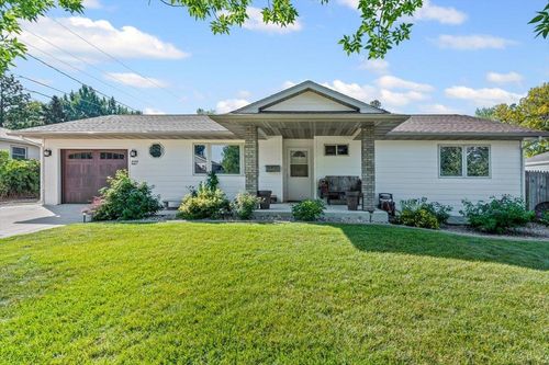 227 E Michigan St, Spearfish, SD, 57783-2136 | Card Image