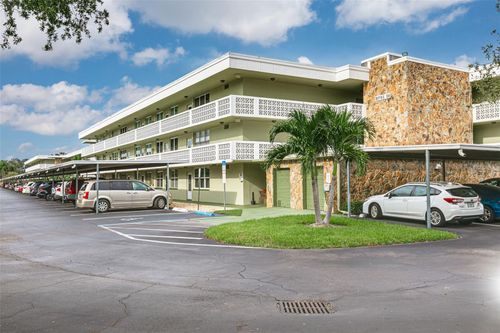 apt-305-4885 1st St Ne, ST PETERSBURG, FL, 33703-3029 | Card Image