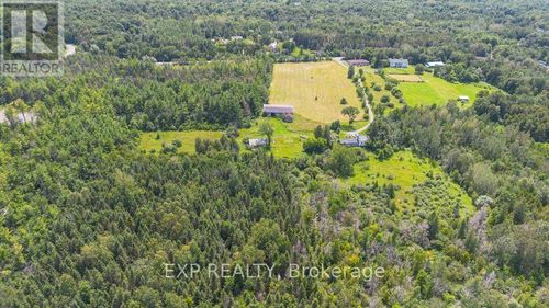 8037 Parkway Road, Ottawa, ON, K0A2P0 | Card Image