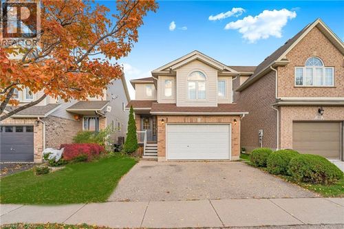 70 Cannes St, Kitchener, ON, N2R1V2 | Card Image