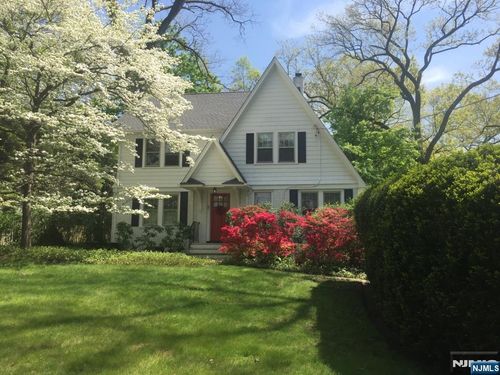 97 Harding Rd, Glen Rock, NJ, 07452-1319 | Card Image