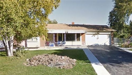 2 Glebe Cres, Brampton, ON, L6S1G1 | Card Image