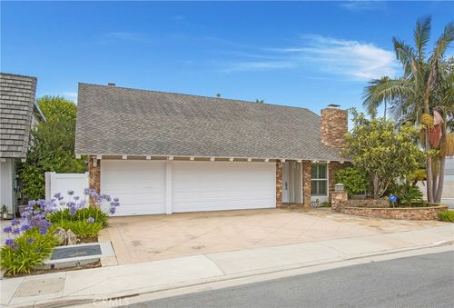 9552 Castine Dr, Huntington Beach, CA, 92646 | Card Image