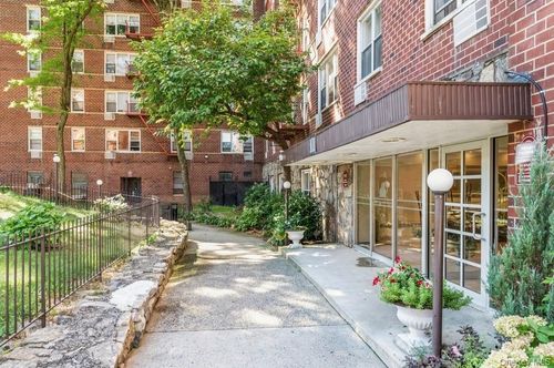 apt-5k-101 Highland Ave, Yonkers, NY, 10705-1286 | Card Image