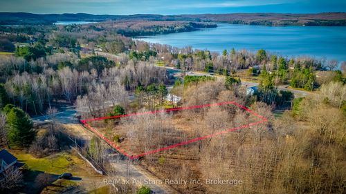 Lot 1 Hillside Crescent, Lake Of Bays, ON, P1H2J6 | Card Image