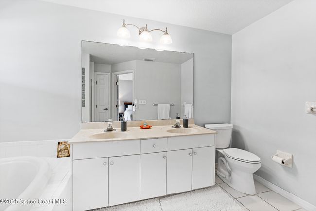 4 - 5201 Ocean Beach Blvd, Townhouse with 3 bedrooms, 3 bathrooms and null parking in Cocoa Beach FL | Image 26