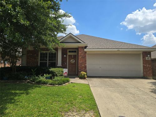 2817 Bentwood Way, Mckinney, TX, 75071-2420 | Card Image