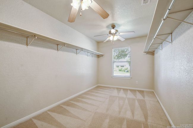 184 Springtree Gate, House other with 4 bedrooms, 3 bathrooms and null parking in Cibolo TX | Image 20