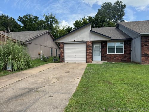 14227 S Hickory Pl, Glenpool, OK, 74033-3641 | Card Image