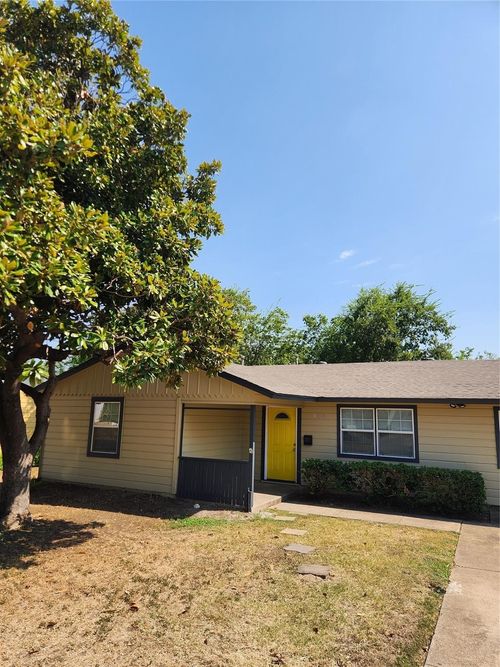 8424 Bunche Dr, Dallas, TX, 75243-1806 | Card Image