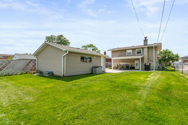 11017 S Kilbourn Ave, House other with 3 bedrooms, 2 bathrooms and 2 parking in Oak Lawn IL | Image 17