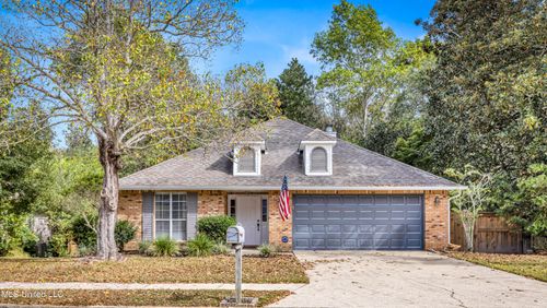 932 Bluff Rdg, Biloxi, MS, 39532-3344 | Card Image