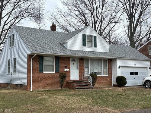 25591 Forestview Avenue, Euclid, OH, 44132 | Card Image