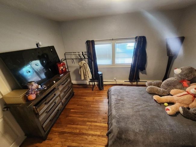 14 Russell St, Home with 6 bedrooms, 2 bathrooms and 5 parking in Everett MA | Image 7