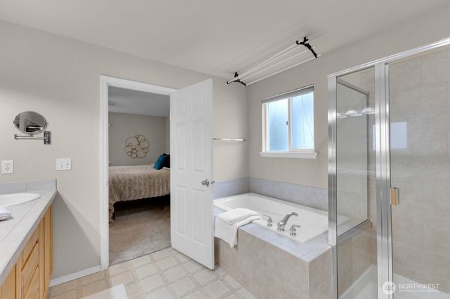 5 piece primary bath ensuite | Image 15