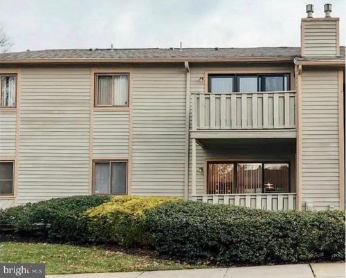 905 Woodhollow Dr, MARLTON, NJ, 08053-1048 | Card Image