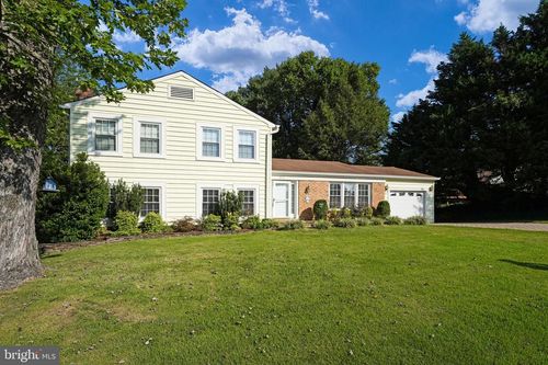 8702 Arley Dr, SPRINGFIELD, VA, 22153-1513 | Card Image