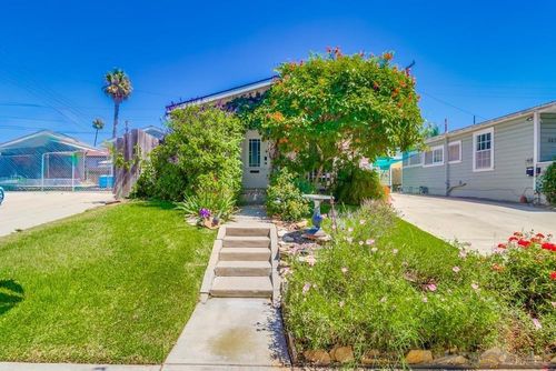 4481 Bancroft St, San Diego, CA, 92116-4521 | Card Image