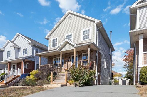 5 Roxham Close, Halifax, NS, B3S1G2 | Card Image