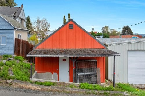 118 Avenue D, Snohomish, WA, 98290-2743 | Card Image