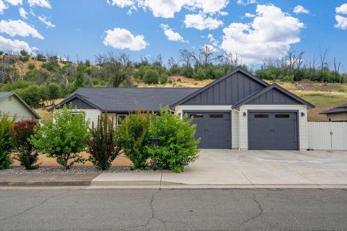 3164 Harlan Drive, Redding, CA, 96003 | Card Image