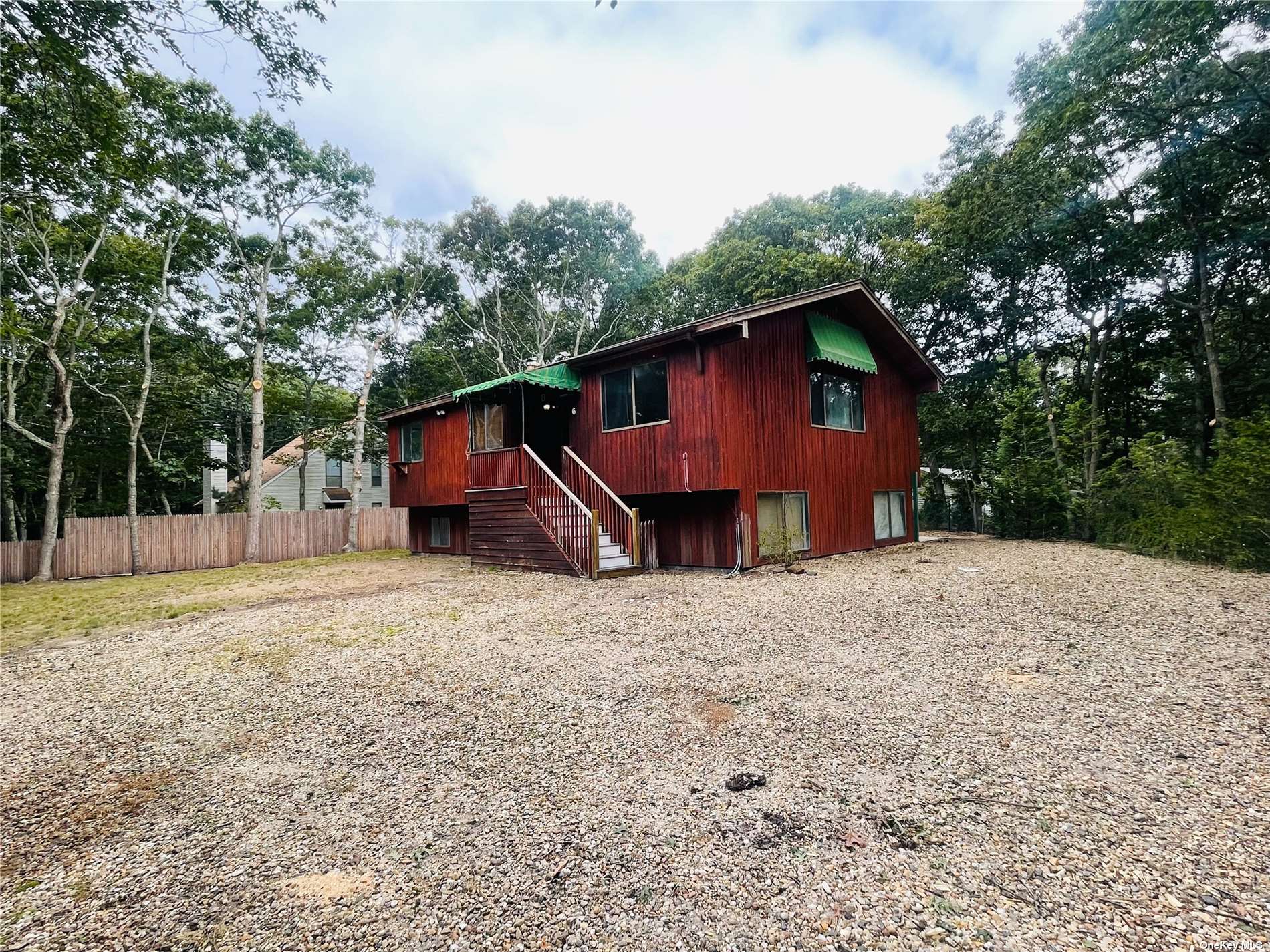 Baywood Dr, Southampton, NY 11968