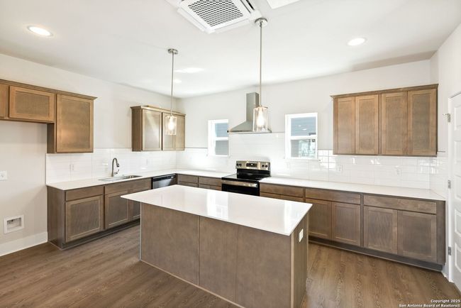 UNIT-2101 - 419 Ira Ave, House other with 3 bedrooms, 4 bathrooms and null parking in San Antonio TX | Image 7