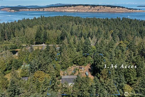 300 Wildflower Ln, Friday Harbor, WA, 98250-6805 | Card Image