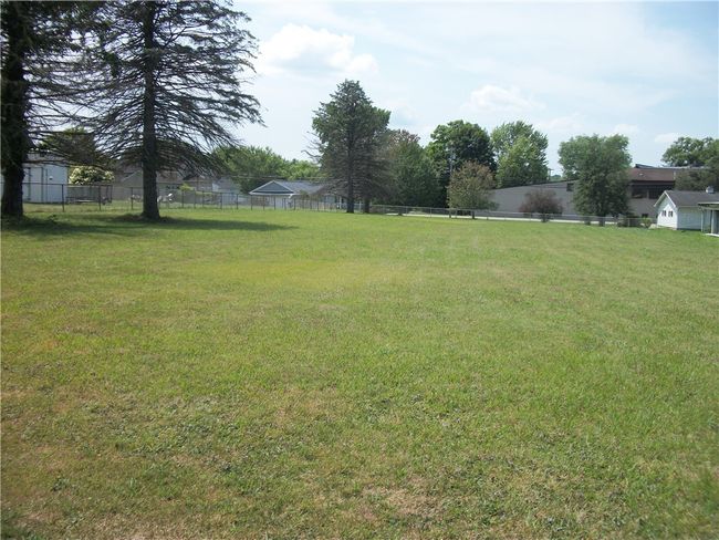 102 Nemacolin Rd, House other with 3 bedrooms, 3 bathrooms and 2 parking in Carmichaels PA | Image 8