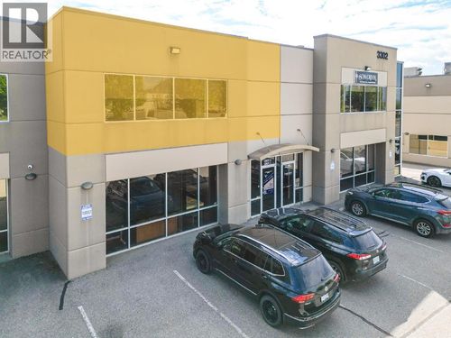8-3302 Appaloosa Road, Kelowna, BC, V1V2Y1 | Card Image