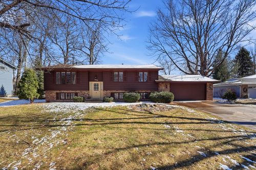 1306 Woods Cir, Buffalo, MN, 55313-1913 | Card Image