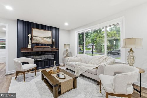 3629 Parklane Rd, FAIRFAX, VA, 22030-1851 | Card Image