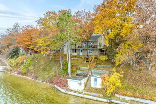 62-10443 Midshore Dr, Mecosta, MI, 49332-9784 | Card Image