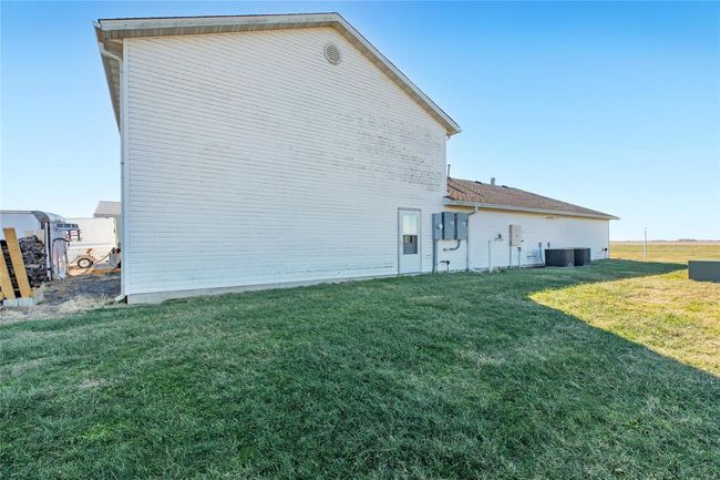 1665 S State St, Home with 0 bedrooms, 0 bathrooms and null parking in Jerseyville IL | Image 53