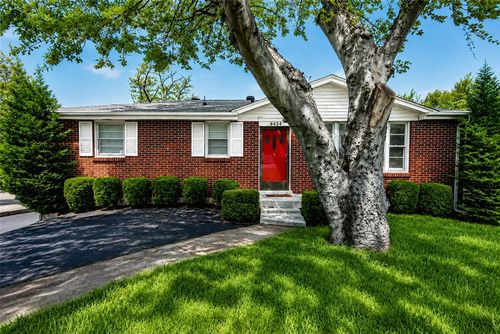 6424 Thunderbird Dr, Nashville, TN, 37209-2826 | Card Image