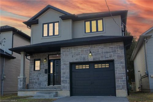 72 Balfour St, Brantford, ON, N3T1J7 | Card Image